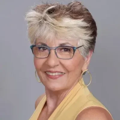 Georgia Headshot